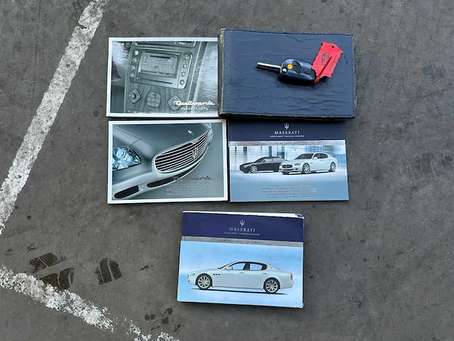 Maserati quattroporte 4.2 v8 400pk zf -automaat- 2007 youngtimer - afbeelding 41 van  47