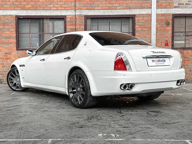 Maserati quattroporte 4.2 v8 400pk zf -automaat- 2008 youngtimer - afbeelding 6 van  43