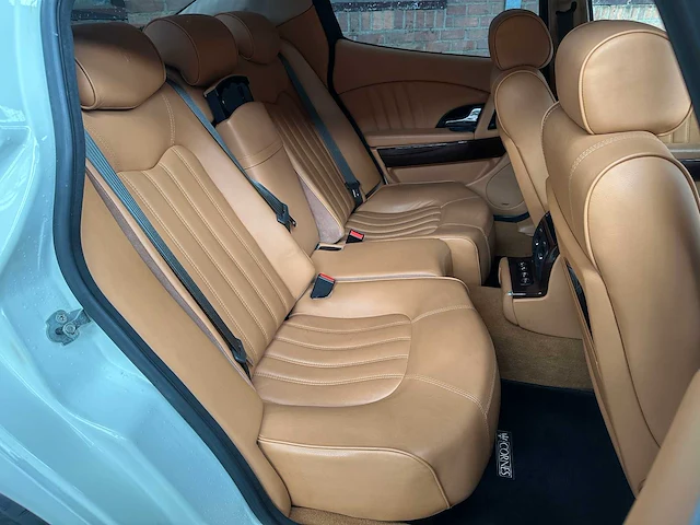 Maserati quattroporte 4.2 v8 400pk zf -automaat- 2008 youngtimer - afbeelding 35 van  43