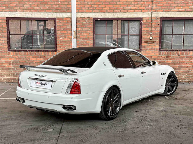 Maserati quattroporte 4.2 v8 400pk zf automaat 2007 youngtimer - afbeelding 2 van  43