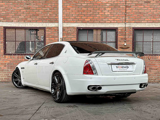 Maserati quattroporte 4.2 v8 400pk zf automaat 2007 youngtimer - afbeelding 5 van  43