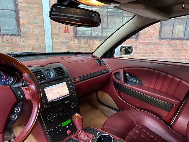 Maserati quattroporte 4.2 v8 400pk zf automaat 2007 youngtimer - afbeelding 11 van  43