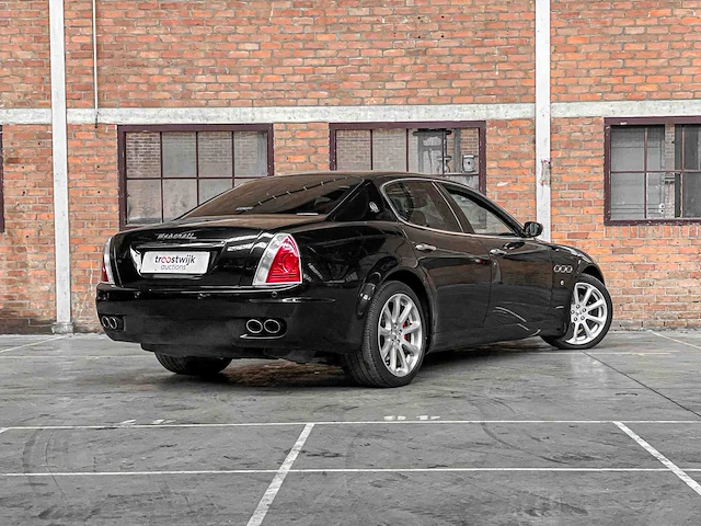 Maserati quattroporte 4.2 v8 400pk zf automaat 2008 youngtimer - afbeelding 11 van  47