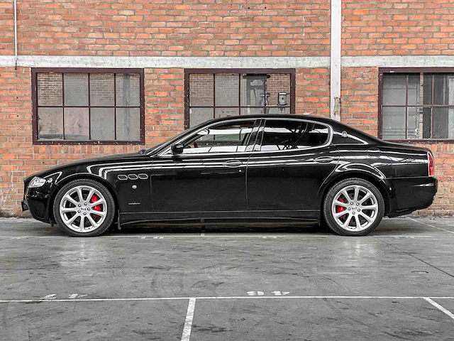 Maserati quattroporte 4.2 v8 400pk zf automaat 2008 youngtimer - afbeelding 17 van  47