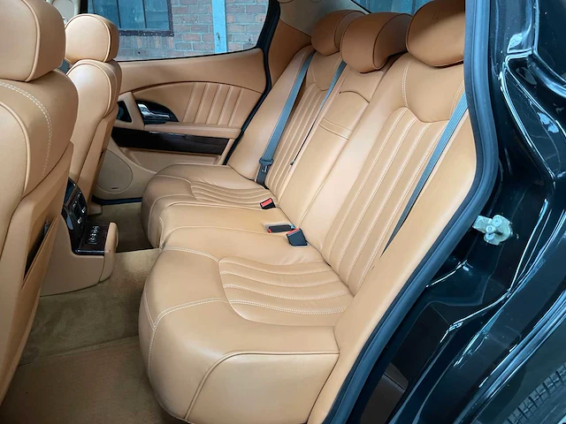 Maserati quattroporte 4.2 v8 400pk zf automaat 2008 youngtimer - afbeelding 42 van  47