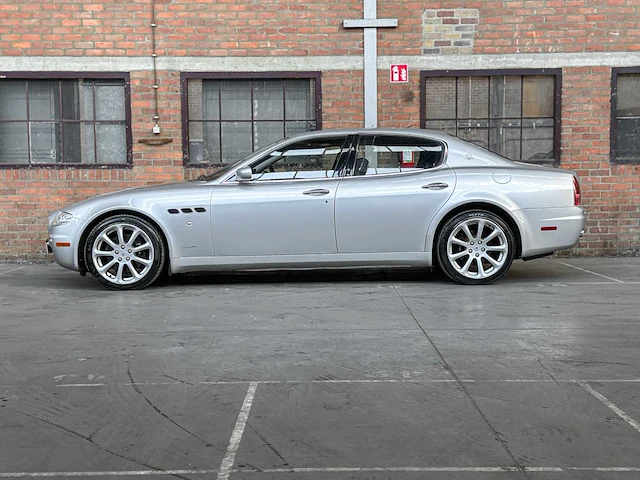 Maserati quattroporte 4.2 v8 401pk 2005, z-476-jx youngtimer - afbeelding 16 van  59