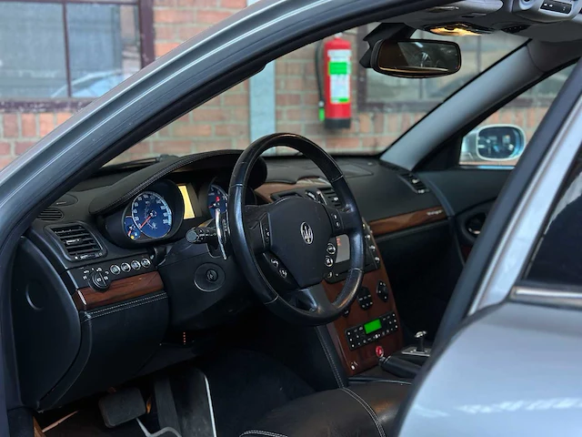 Maserati quattroporte 4.2 v8 401pk 2005, z-476-jx youngtimer - afbeelding 18 van  59
