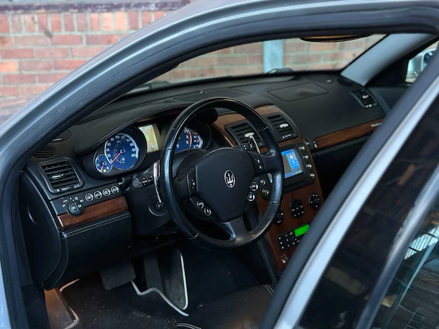 Maserati quattroporte 4.2 v8 401pk 2005, z-476-jx youngtimer - afbeelding 19 van  59