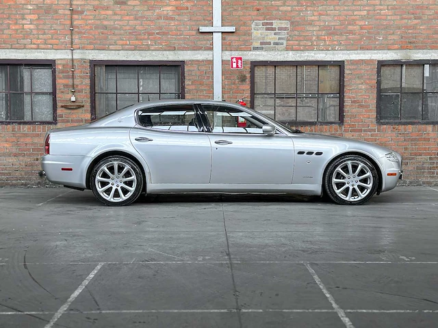 Maserati quattroporte 4.2 v8 401pk 2005, z-476-jx youngtimer - afbeelding 8 van  59