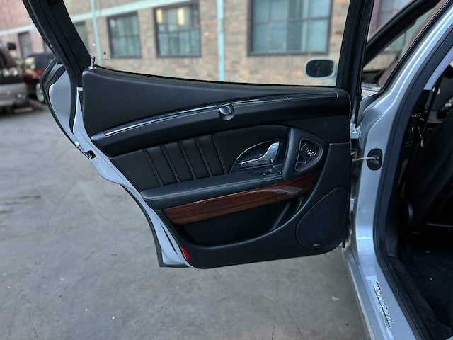 Maserati quattroporte 4.2 v8 401pk 2005, z-476-jx youngtimer - afbeelding 32 van  59