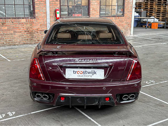 Maserati quattroporte 4.2 v8 401pk 2008 youngtimer - afbeelding 2 van  33