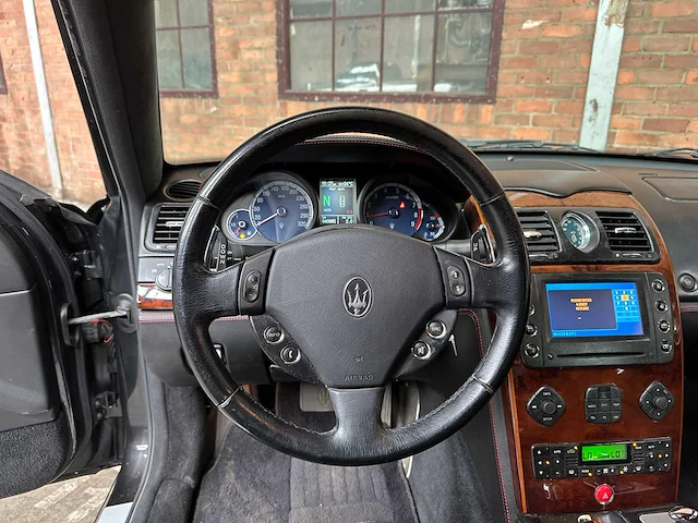 Maserati quattroporte 4.2 v8 (41.000 km) 400pk 2005 -youngtimer- - afbeelding 10 van  42