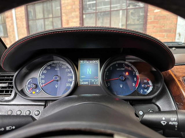 Maserati quattroporte 4.2 v8 (41.000 km) 400pk 2005 -youngtimer- - afbeelding 18 van  42