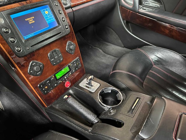 Maserati quattroporte 4.2 v8 (41.000 km) 400pk 2005 -youngtimer- - afbeelding 19 van  42