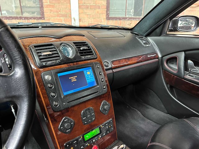 Maserati quattroporte 4.2 v8 (41.000 km) 400pk 2005 -youngtimer- - afbeelding 20 van  42