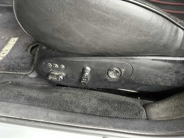 Maserati quattroporte 4.2 v8 (41.000 km) 400pk 2005 -youngtimer- - afbeelding 24 van  42