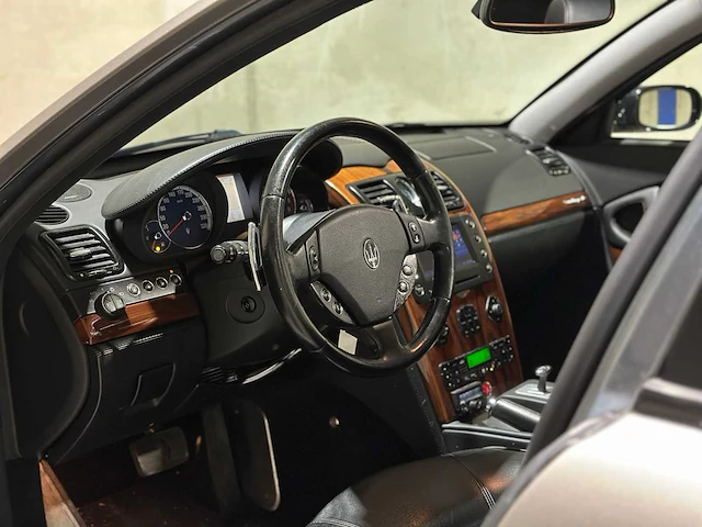 Maserati quattroporte 4.2 v8 duo select 401pk 2005, 13-rl-xn youngtimer - afbeelding 20 van  55