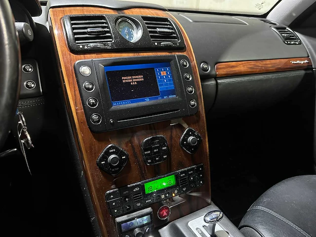 Maserati quattroporte 4.2 v8 duo select 401pk 2005, 13-rl-xn youngtimer - afbeelding 32 van  55