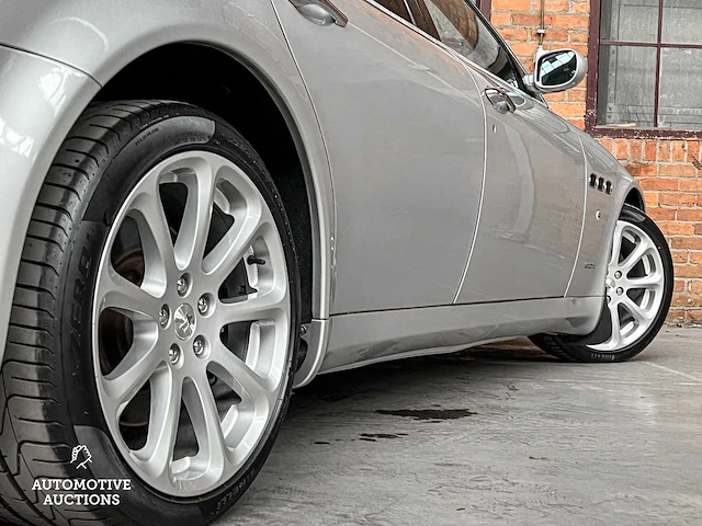 Maserati quattroporte 4.2 v8 executive gt 401pk 2008 -youngtimer- - afbeelding 11 van  56