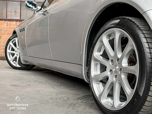 Maserati quattroporte 4.2 v8 executive gt 401pk 2008 -youngtimer- - afbeelding 19 van  56