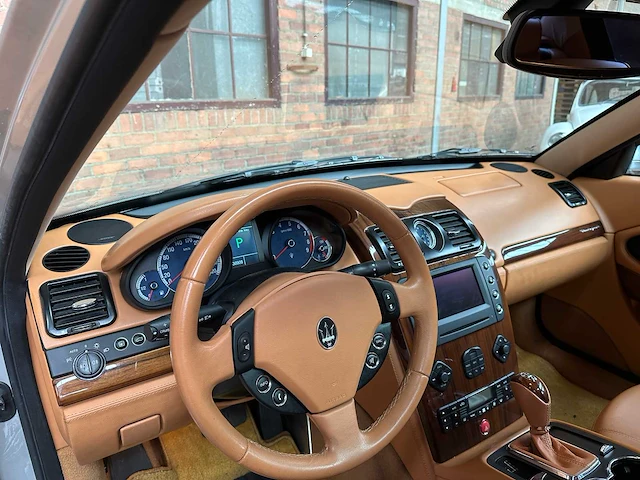 Maserati quattroporte 4.2 v8 executive gt 401pk 2008 -youngtimer- - afbeelding 26 van  56