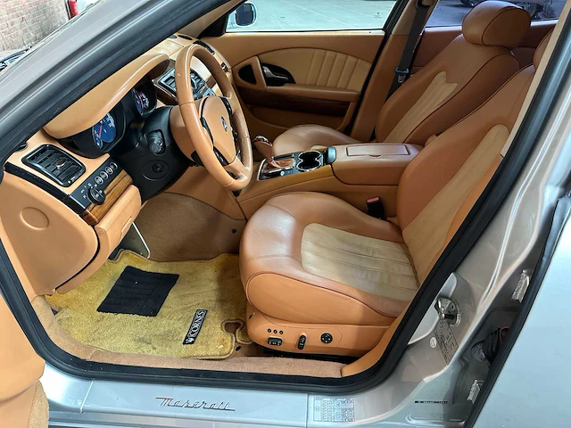 Maserati quattroporte 4.2 v8 executive gt 401pk 2008 -youngtimer- - afbeelding 33 van  56