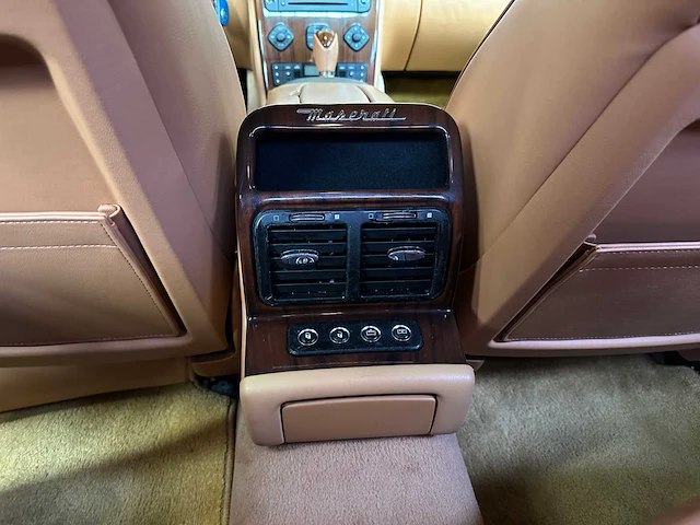 Maserati quattroporte 4.2 v8 executive gt 401pk 2008 -youngtimer- - afbeelding 37 van  56