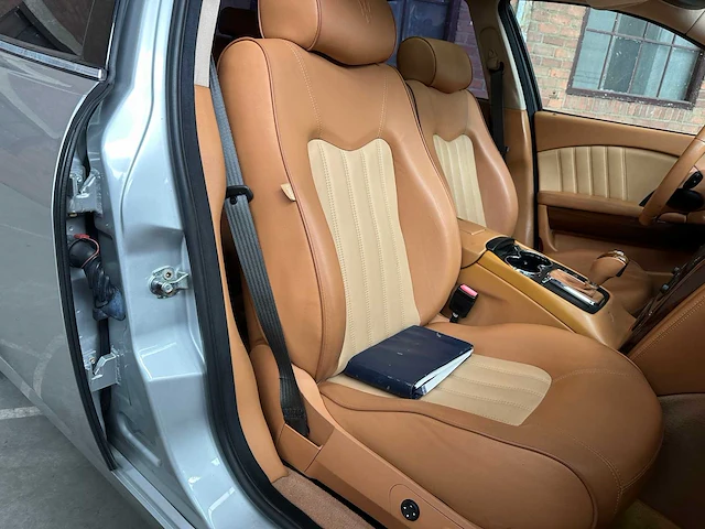Maserati quattroporte 4.2 v8 executive gt 401pk 2008 -youngtimer- - afbeelding 49 van  56