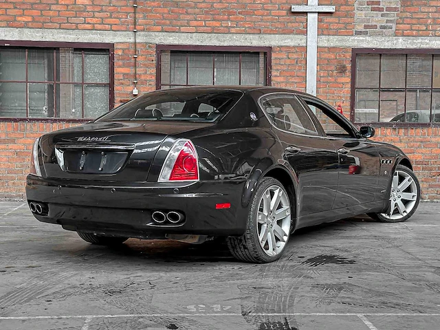 Maserati quattroporte 4.2l v8 mfi dohc 259 400pk 2008 youngtimer - afbeelding 2 van  37