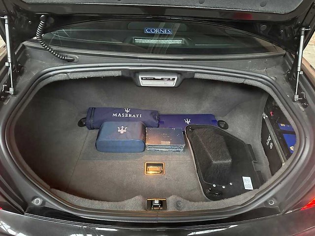 Maserati quattroporte 4.7 v8 440pk sport gts car 2010 - afbeelding 19 van  41