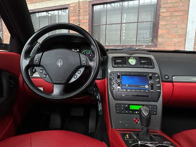 Maserati quattroporte 4.7 v8 440pk sport gts car 2010 - afbeelding 20 van  41