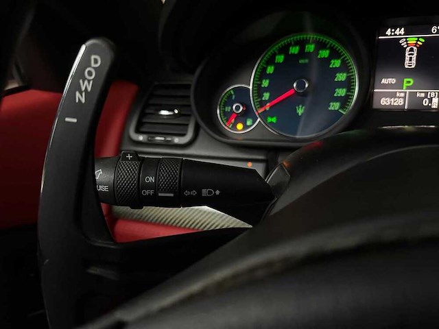 Maserati quattroporte 4.7 v8 440pk sport gts car 2010 - afbeelding 24 van  41