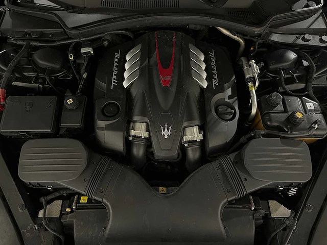 Maserati quattroporte gts 3.8 v8 523pk 2015 - afbeelding 52 van  58