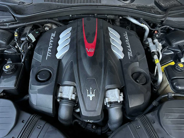 Maserati quattroporte gts 3.8 v8 530pk 2013 - afbeelding 59 van  62