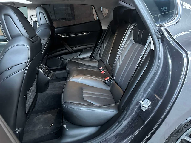 Maserati quattroporte gts 3.8 v8 530pk 2017 (new-model) - afbeelding 13 van  49