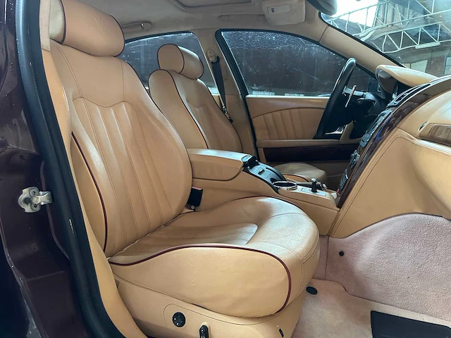 Maserati quattroporte sport gt 400pk 2006 youngtimer - afbeelding 38 van  43