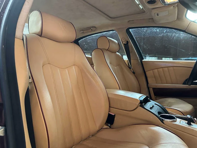 Maserati quattroporte sport gt 400pk 2006 youngtimer - afbeelding 33 van  43