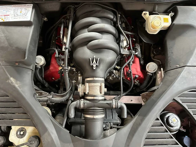 Maserati quattroporte sport gt 400pk 2006 youngtimer - afbeelding 36 van  43