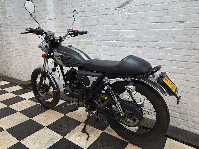 Mash fifty 45 km bromscooter 4takt - afbeelding 3 van  7