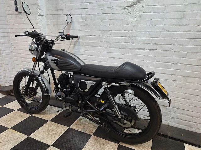 Mash fifty 45 km bromscooter 4takt - afbeelding 3 van  7