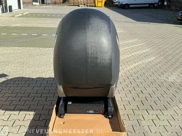 Massagestoel stahlworks, r999, bouwjaar 2023 - afbeelding 4 van  10