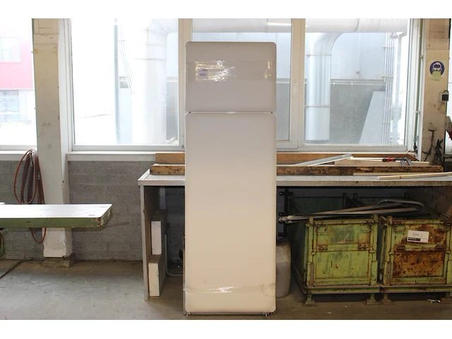 Massagetafel 200 x 66 cm met metalen onderstel. - afbeelding 1 van  2