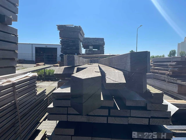 Massaranduba - massaranduba hardhouten palen geschaafd 110x110mm, lengte 300-400cm (10x) - afbeelding 2 van  2