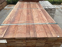 Massaranduba damwand- / paardenbox profiel 2000x145x28mm (133x) - afbeelding 1 van  3