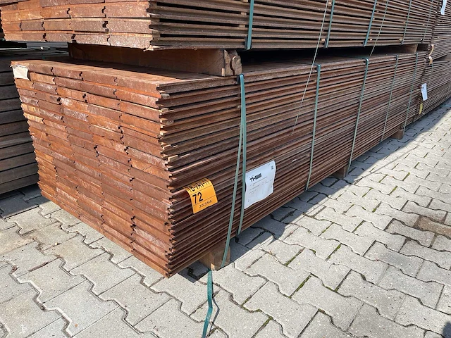 Massaranduba damwand- / paardenbox profiel 3000x200x28mm (90x) - afbeelding 4 van  4