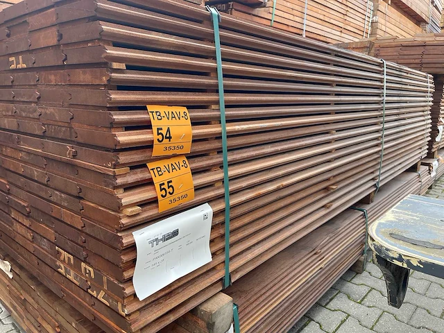 Massaranduba damwand- /paardenboxprofiel 3000x145x28mm (66x) - afbeelding 2 van  3