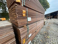 Massaranduba damwand-/ paardenboxprofiel 4000x200x28mm (45x) - afbeelding 4 van  4