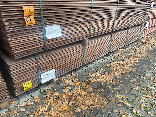Massaranduba damwand -/paardenboxprofiel 4000x200x28mm (60x) - afbeelding 4 van  4