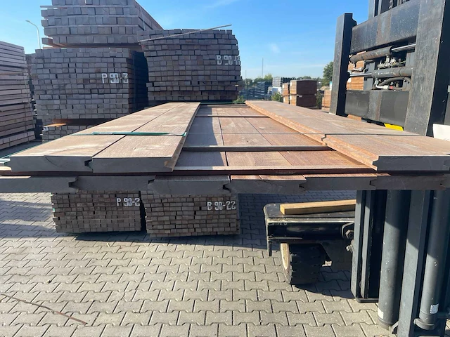 Massaranduba damwand-/paardenboxprofiel 2500x145x28mm (11x) - afbeelding 3 van  3