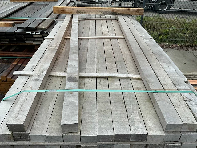 Massaranduba hardhouten regels fijnbezaagd 40x60mm, lengte 200cm (95x) - afbeelding 1 van  3